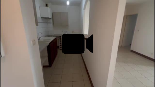 A louer- bel appartement de type F3 Proche centre ville